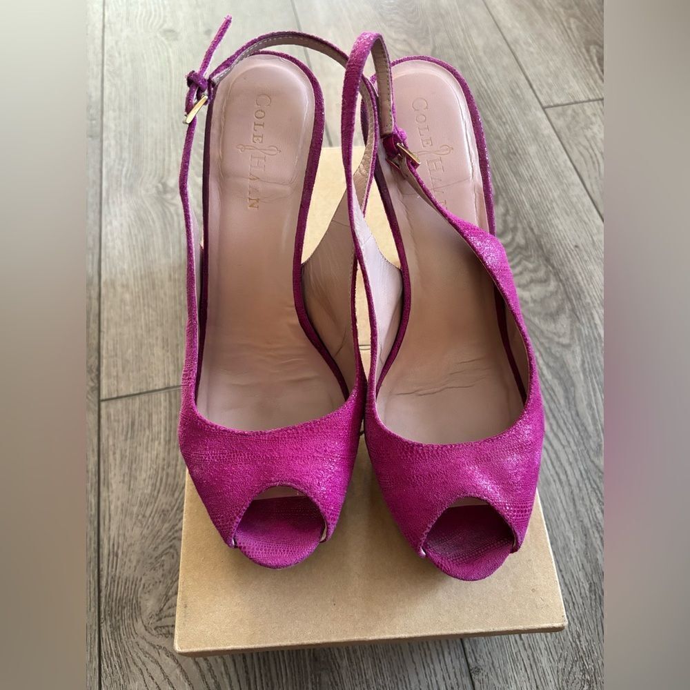 Cole Haan woman’s Mariela air OT sling beet exotic print heels